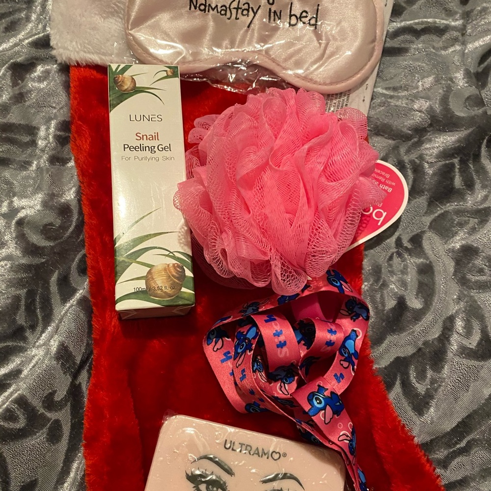 Last minute stocking start price $10 up to $35 shipping separate